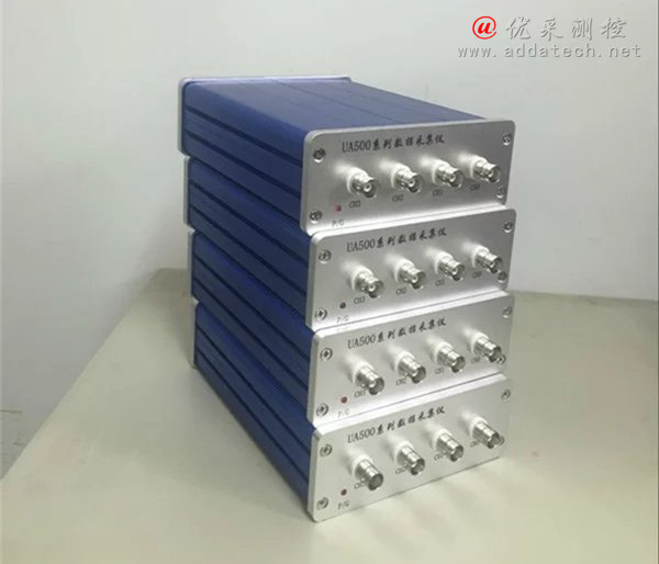 ua524_4机箱3.jpg